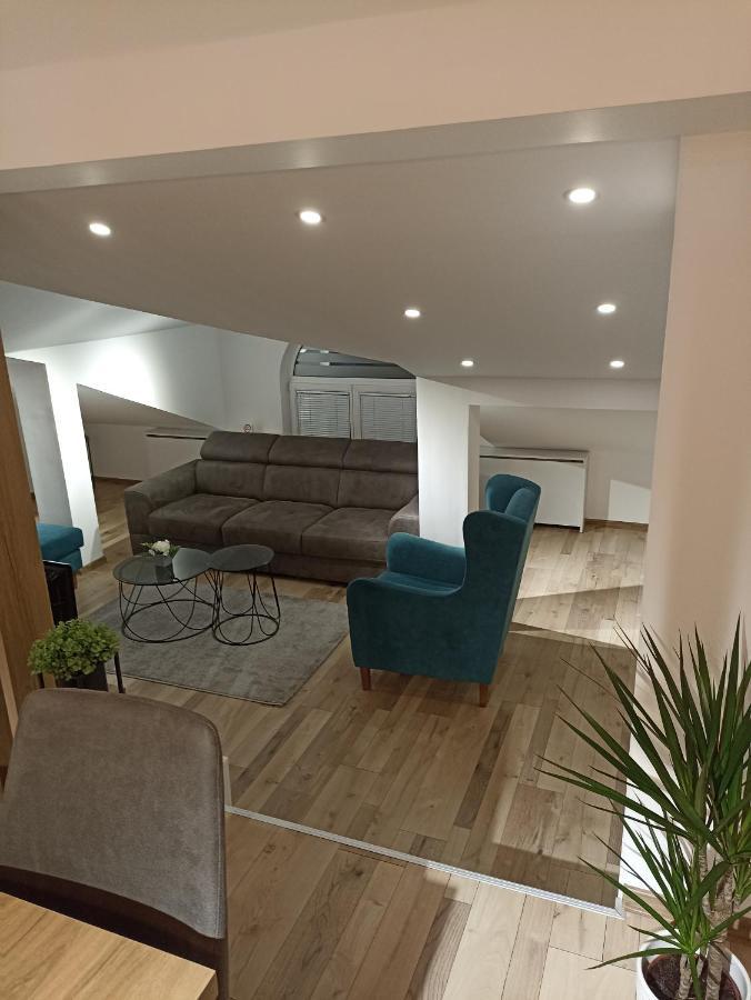 Апартаменты Sky Luxury Аранделовац Экстерьер фото